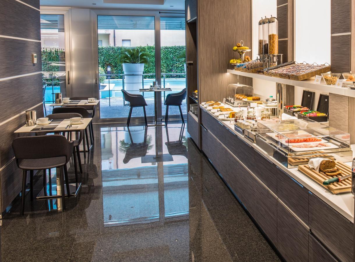 Hotel Imperial San Benedetto del Tronto Bagian luar foto