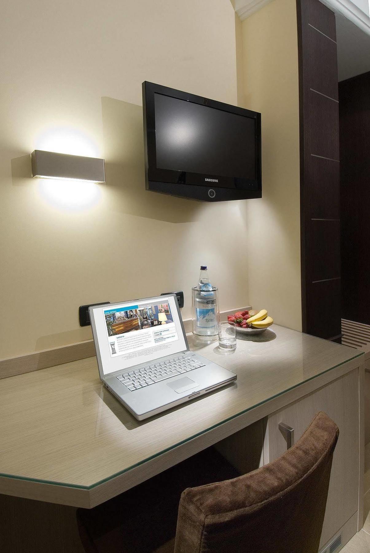 Hotel Imperial San Benedetto del Tronto Bagian luar foto